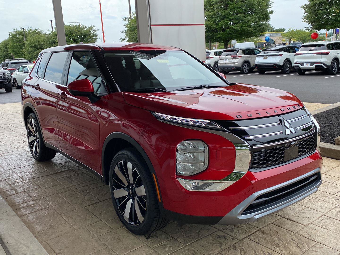 New 2026 Mitsubishi Outlander SE AWD/4WD image 3
