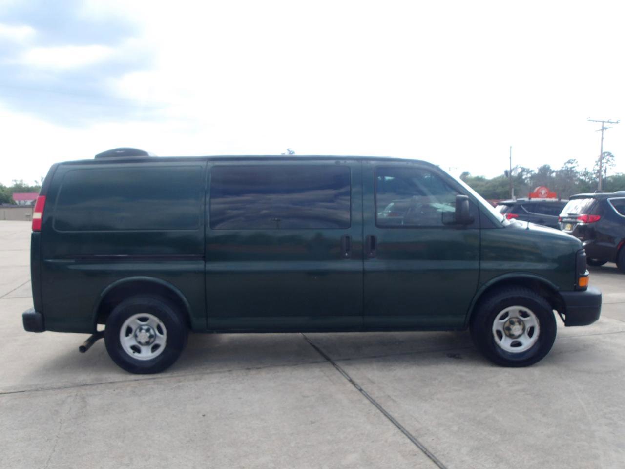 Used 2007 Chevrolet Express 1500 image 5