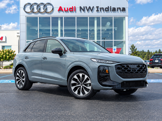 New 2026 Audi Q3 quattro 2.0T AWD/4WD image 1