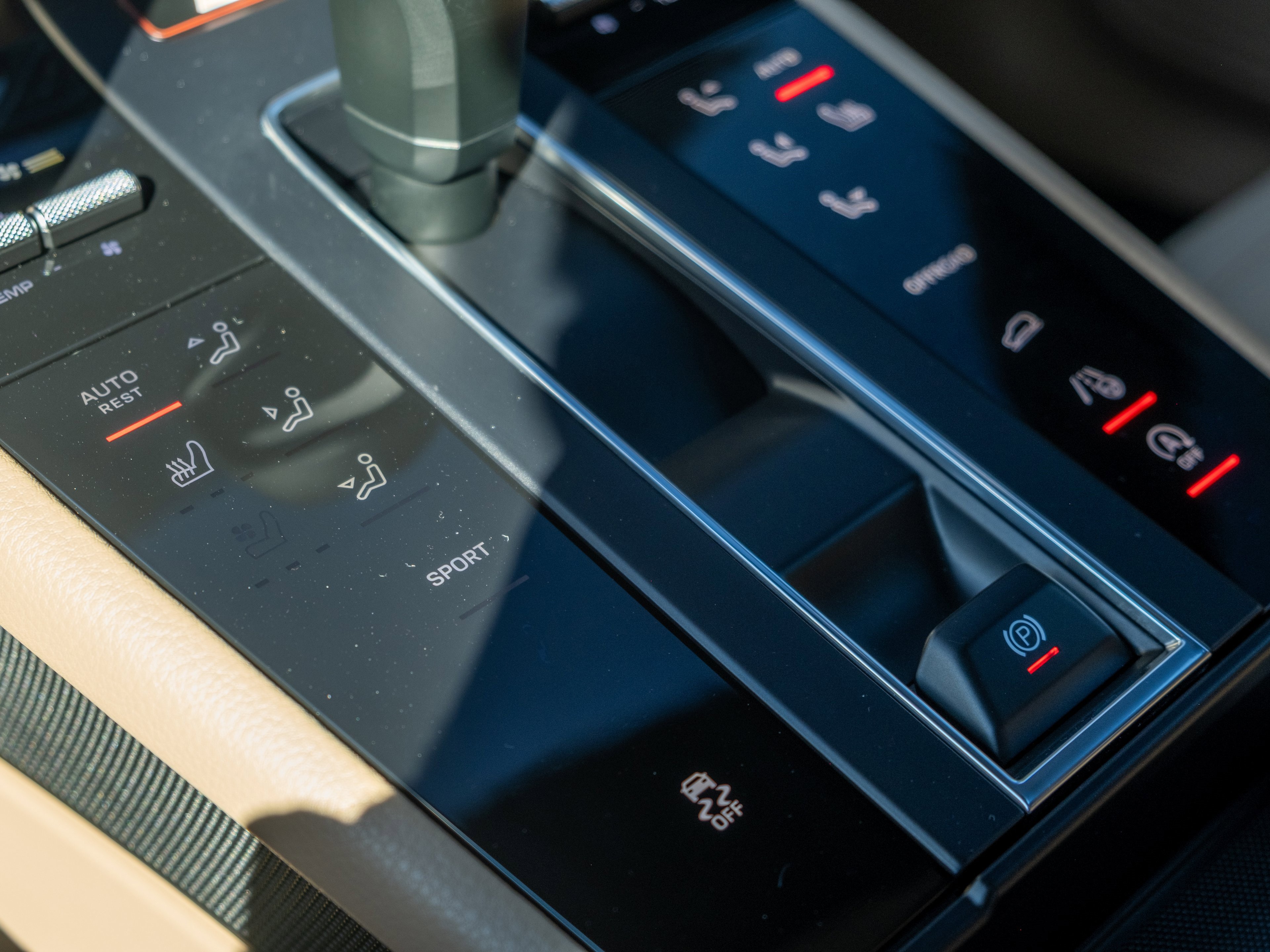 Certified 2023 Porsche Macan image 22