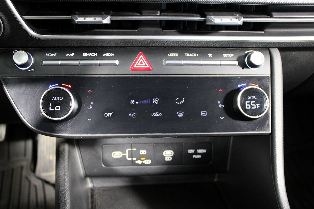 Used 2024 Hyundai Sonata SEL FWD image 13