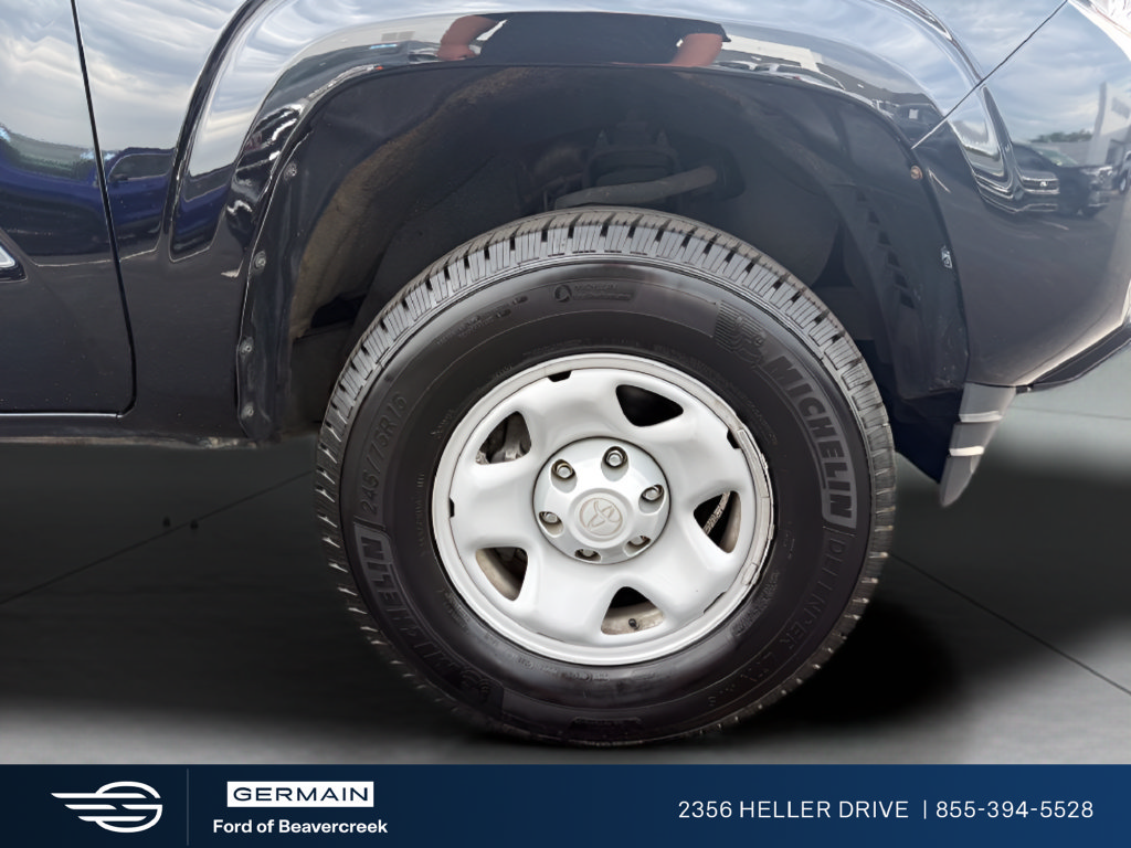 Used 2022 Toyota Tacoma SR w/ SR Convenience Package RWD image 25