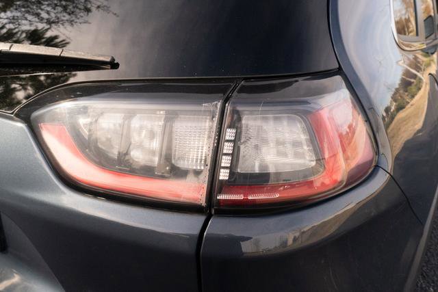 Used 2020 Jeep Cherokee Latitude Plus image 41