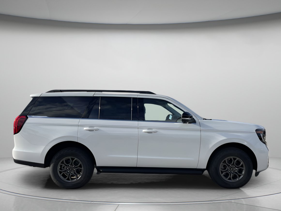 New 2026 Ford Expedition Active RWD image 2