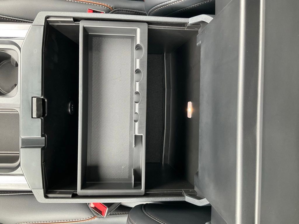 Certified 2025 Ford F350 Lariat w/ Black Appearance Package image 43