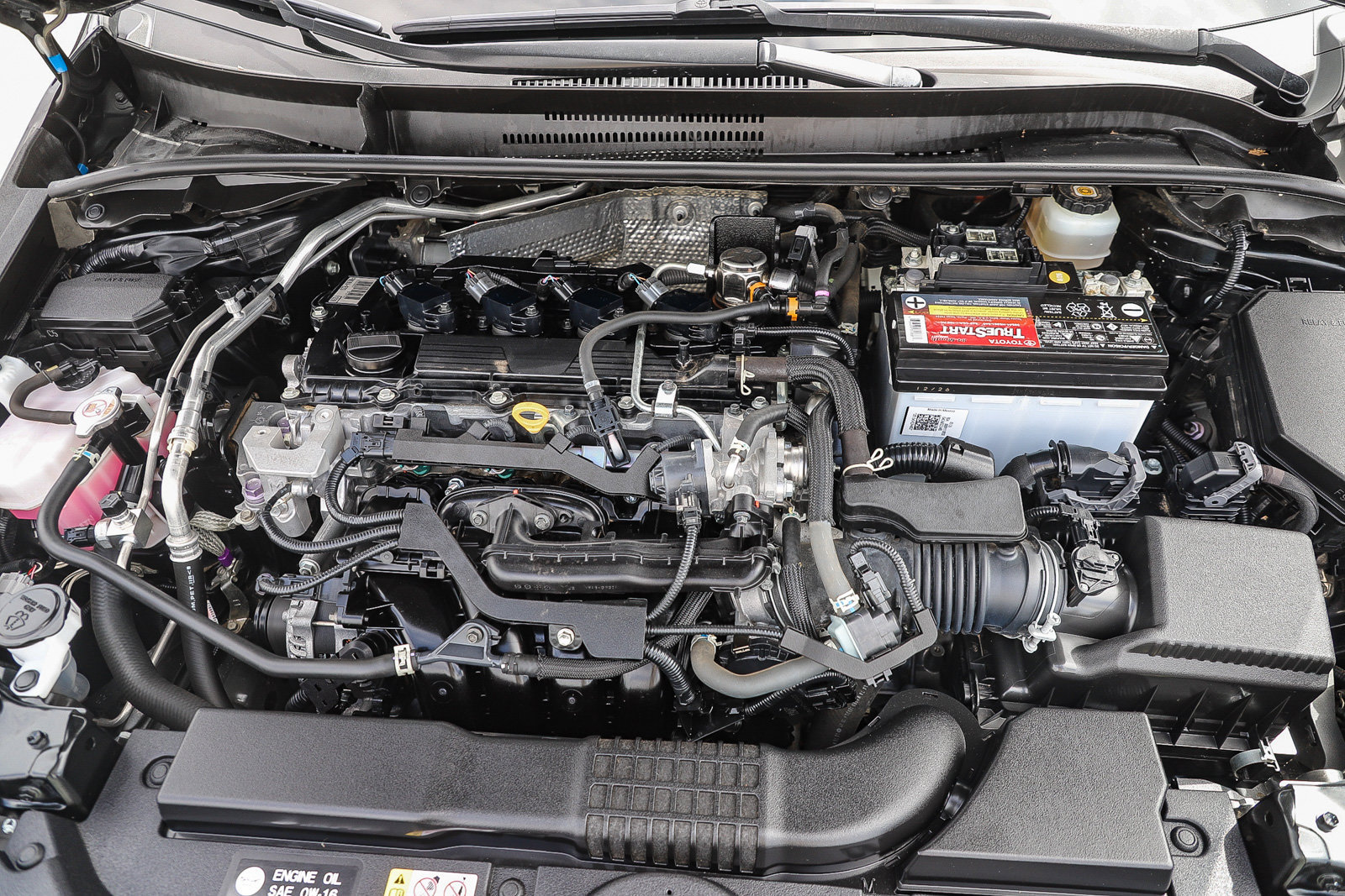 Used 2022 Toyota Corolla SE w/ SE Premium Package FWD image 26