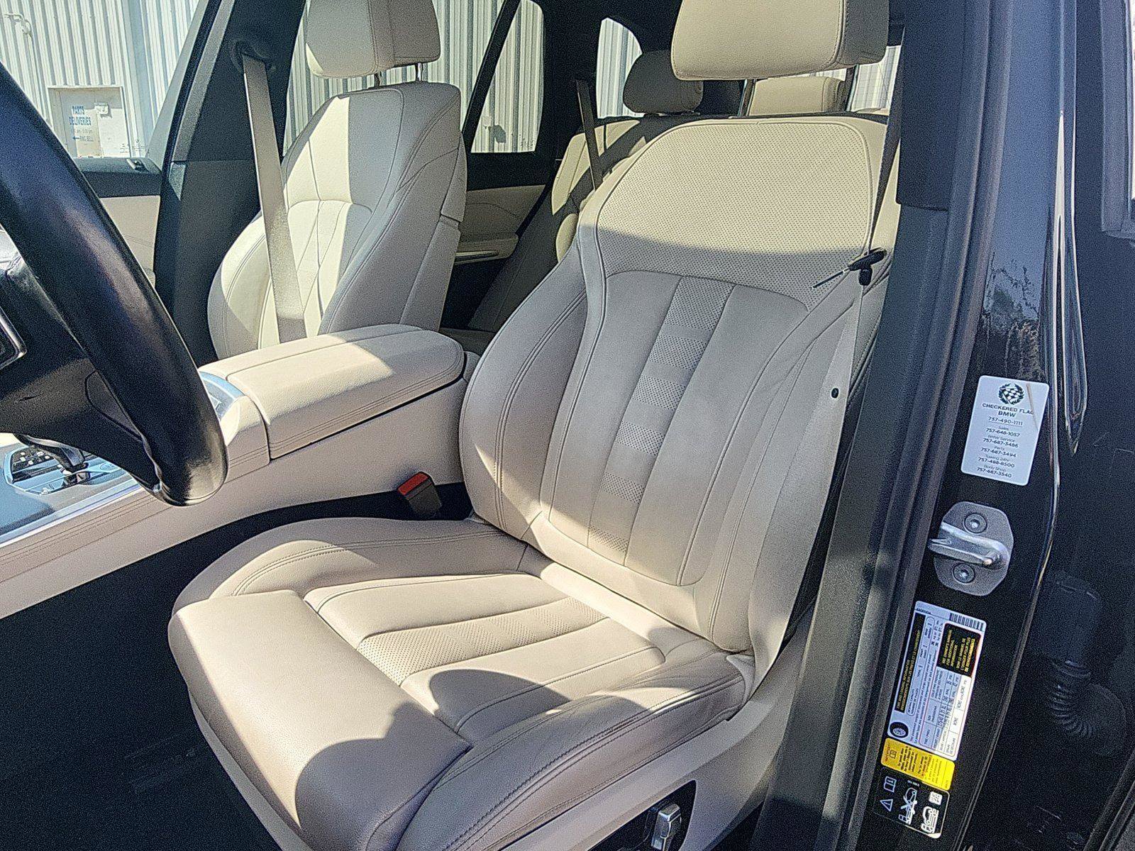 Used 2019 BMW X5 xDrive50i w/ M Sport Package image 22