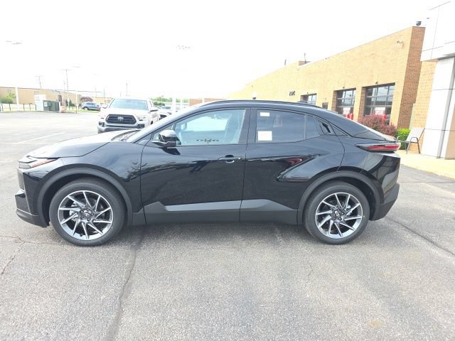New 2026 Toyota C-HR AWD/4WD image 4