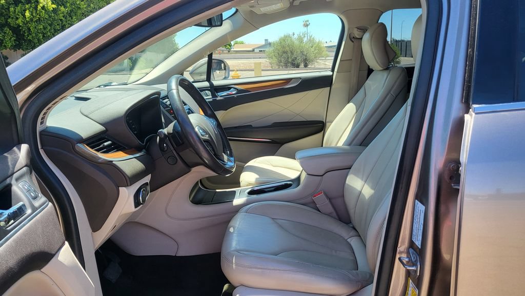 Used 2019 Lincoln MKC Select w/ MKC Climate Package FWD image 26