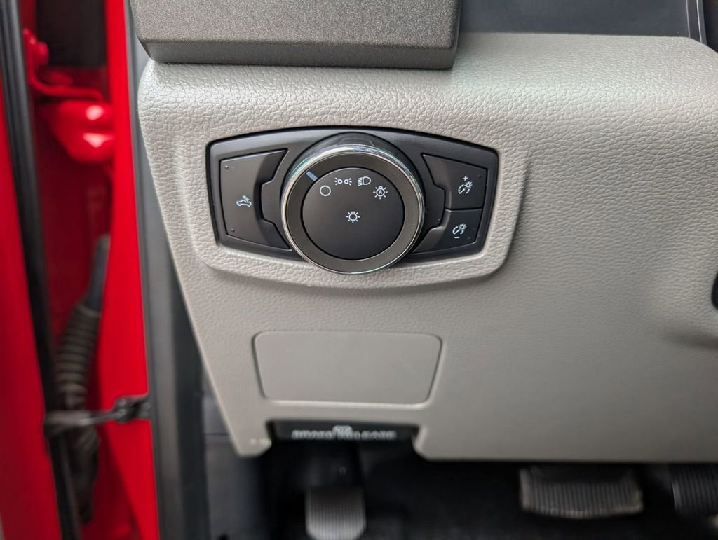 Used 2021 Ford F250 XL w/ Power Equipment Group image 36