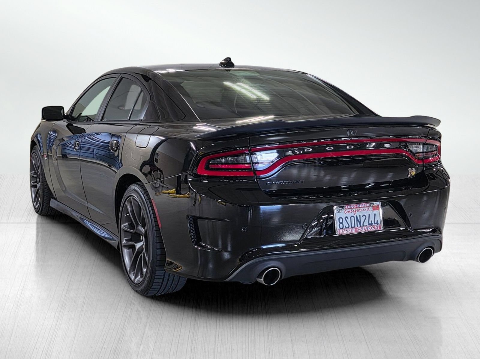 Used 2020 Dodge Charger Scat Pack RWD image 5