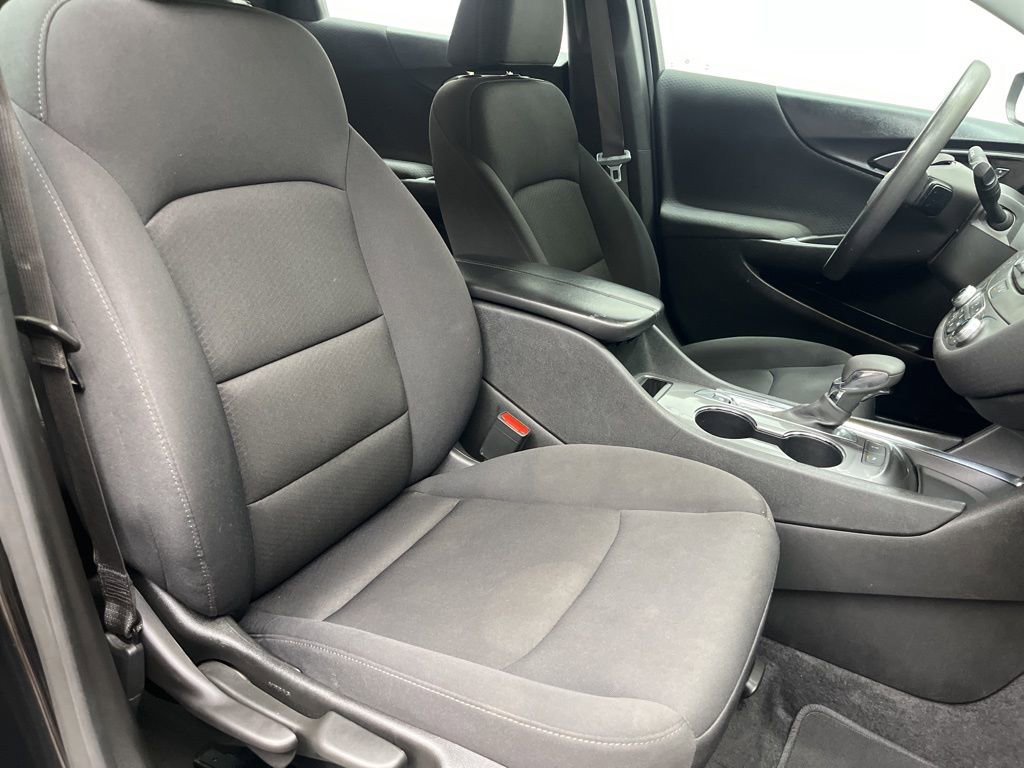 Used 2024 Chevrolet Malibu LT image 23