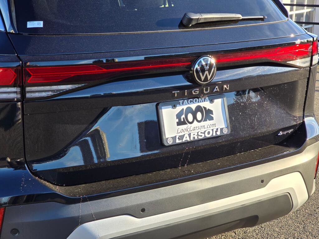 New 2026 Volkswagen Tiguan S AWD/4WD image 13