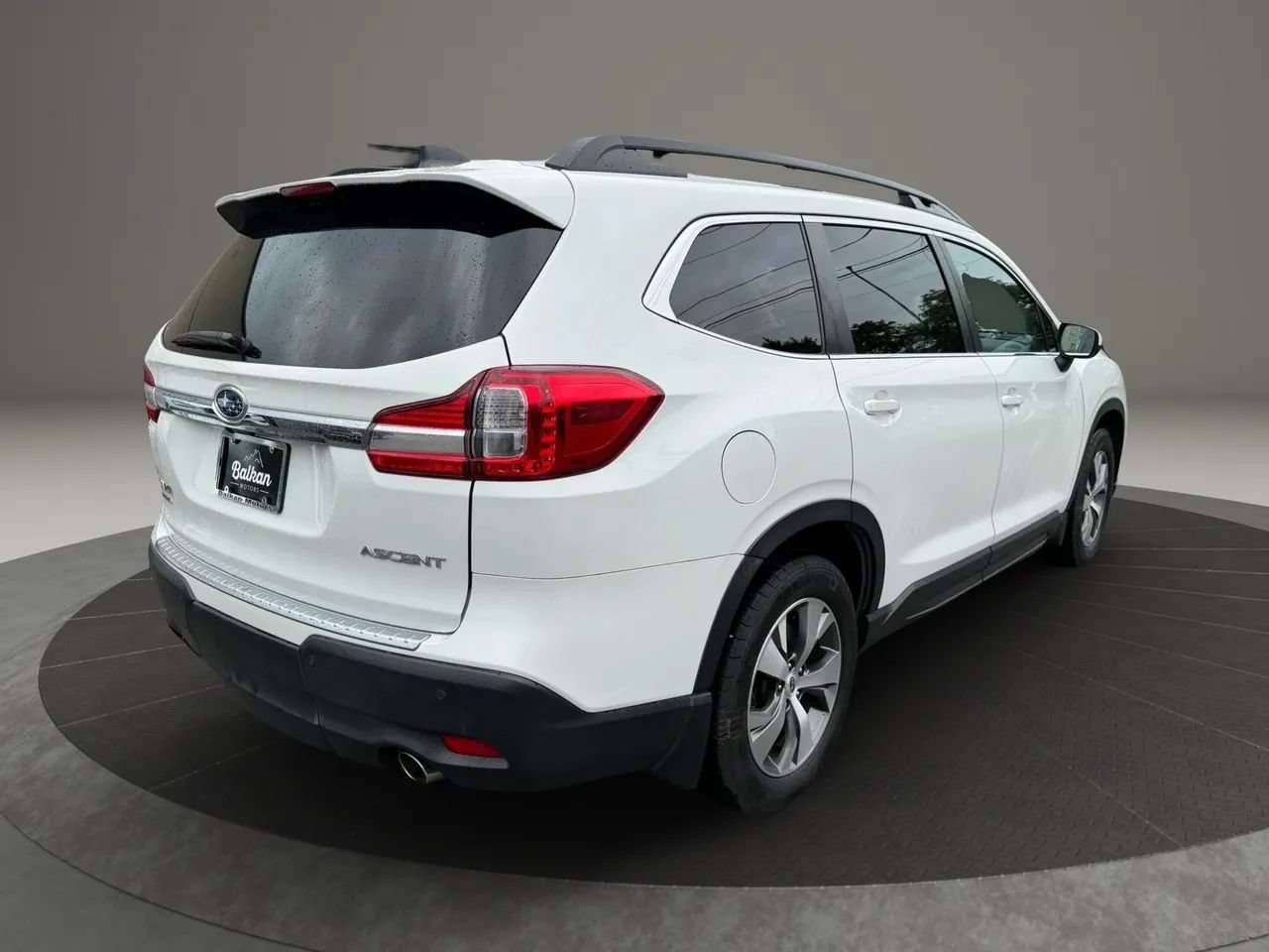 Used 2021 Subaru Ascent Premium w/ Convenience Package AWD/4WD image 5