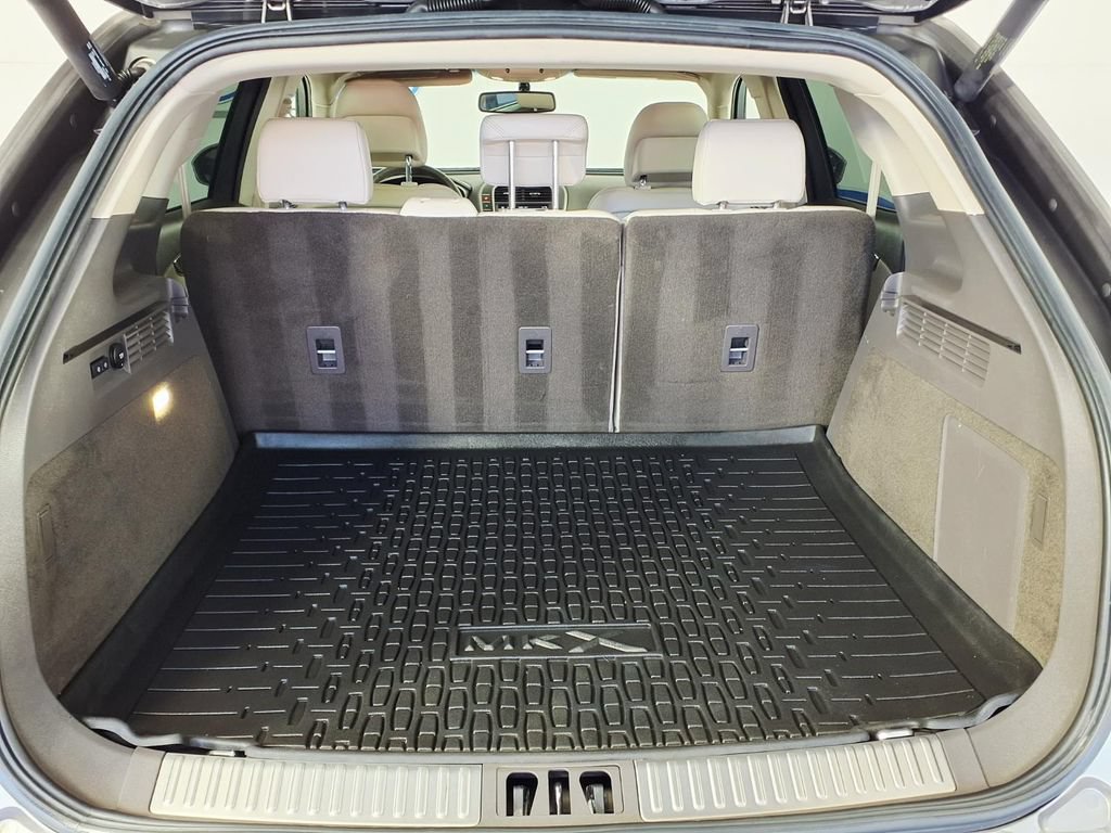 Used 2016 Lincoln MKX Select w/ Select Plus Package FWD image 8