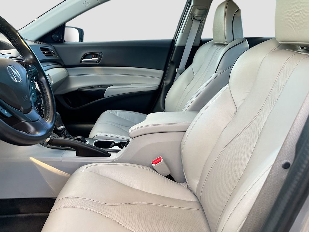 Used 2020 Acura ILX w/ Technology Package FWD image 20