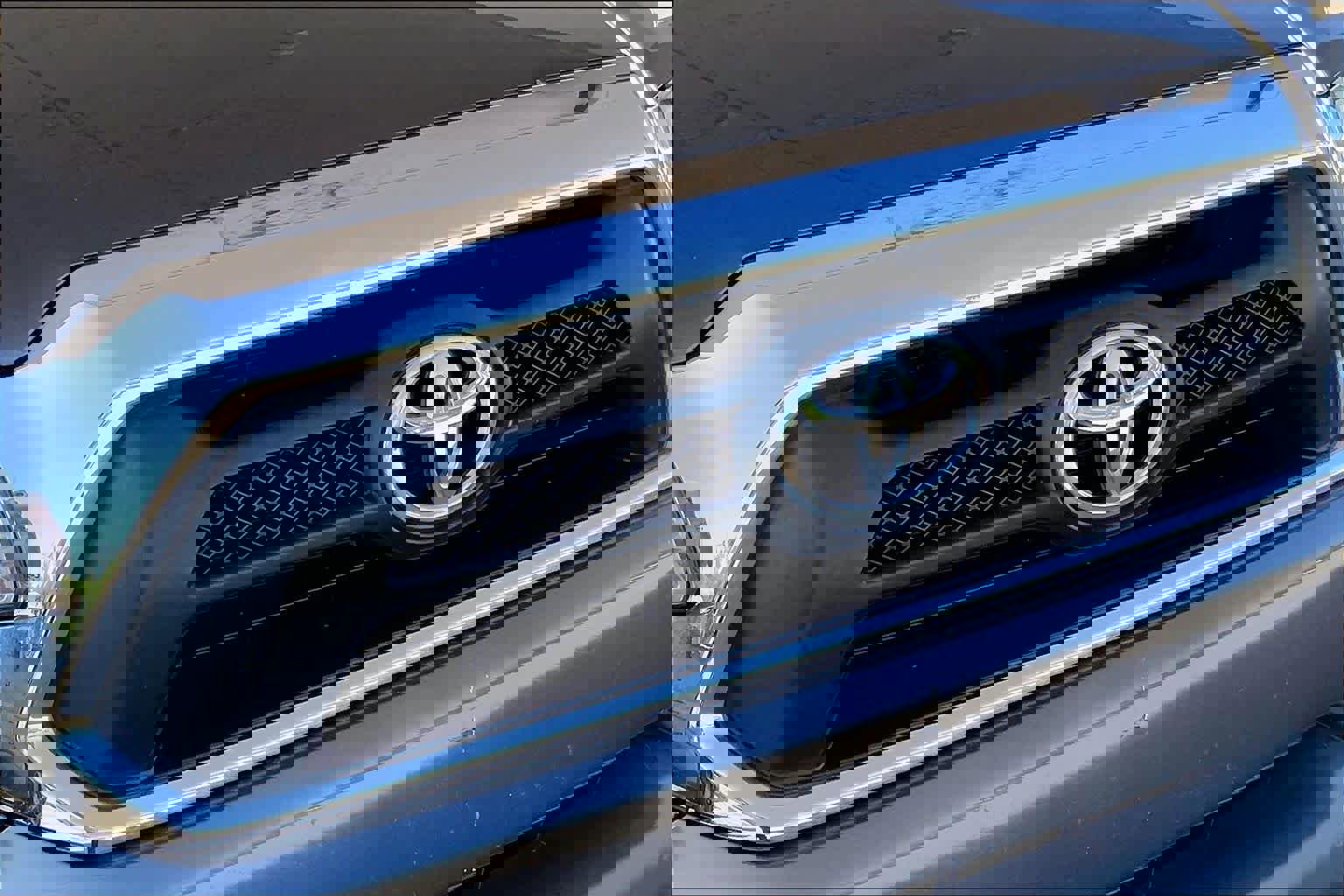 Used 2012 Toyota Tacoma PreRunner w/ SR5 Pkg RWD image 30