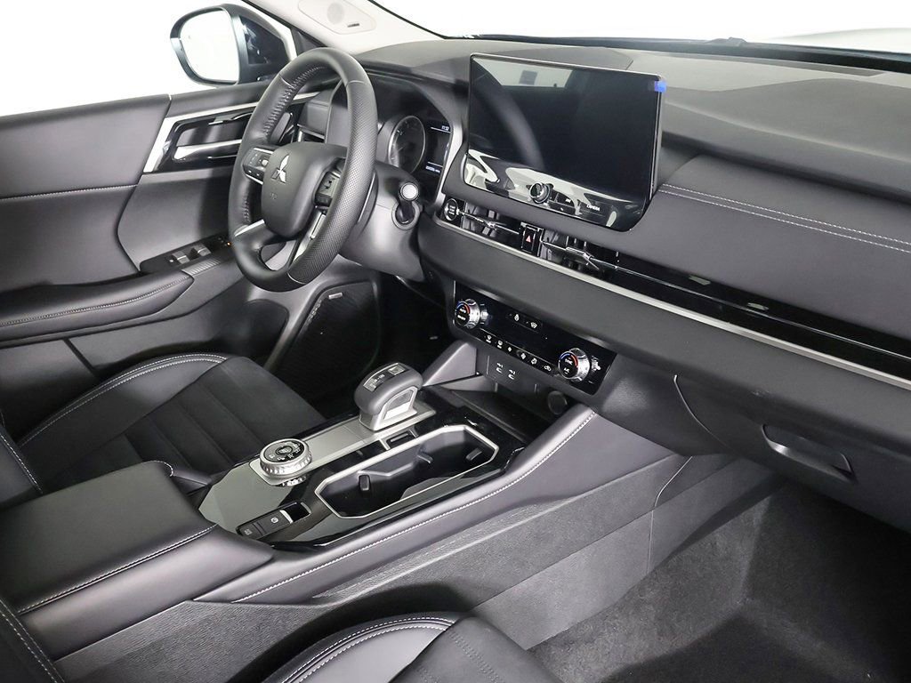 New 2026 Mitsubishi Outlander Trail Edition image 30