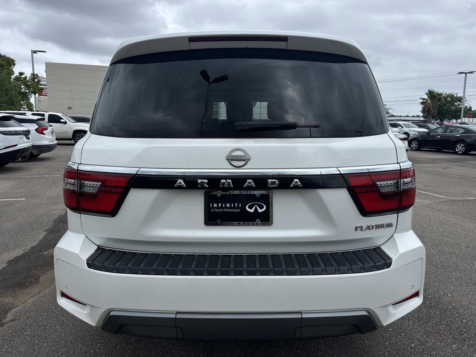 Used 2022 Nissan Armada Platinum RWD image 7