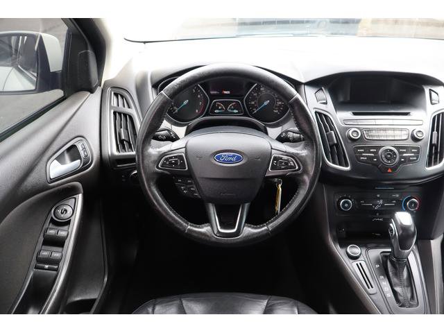 Used 2016 Ford Focus SE w/ Equipment Group 201A FWD image 10