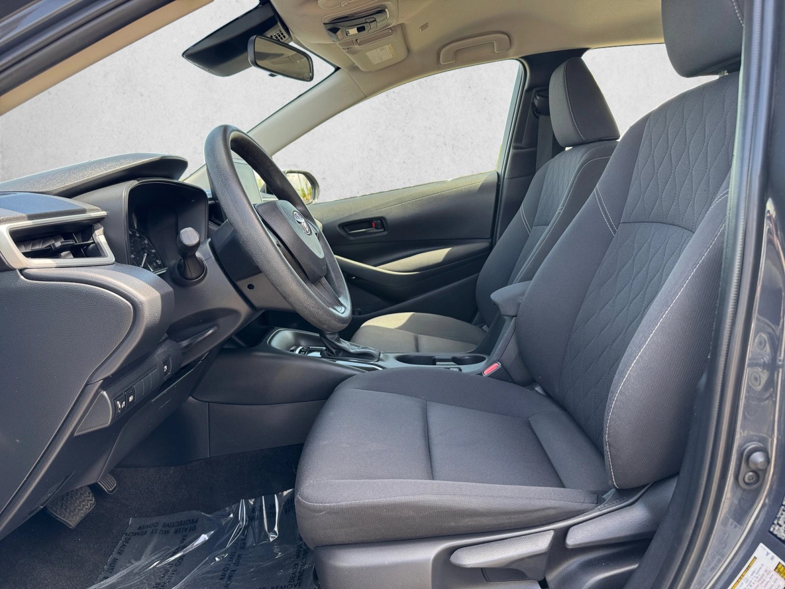 Used 2023 Toyota Corolla LE FWD image 11
