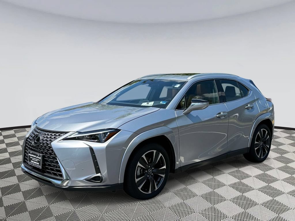 Used 2025 Lexus UX 300h AWD w/ Accessory Package (Z1) image 5