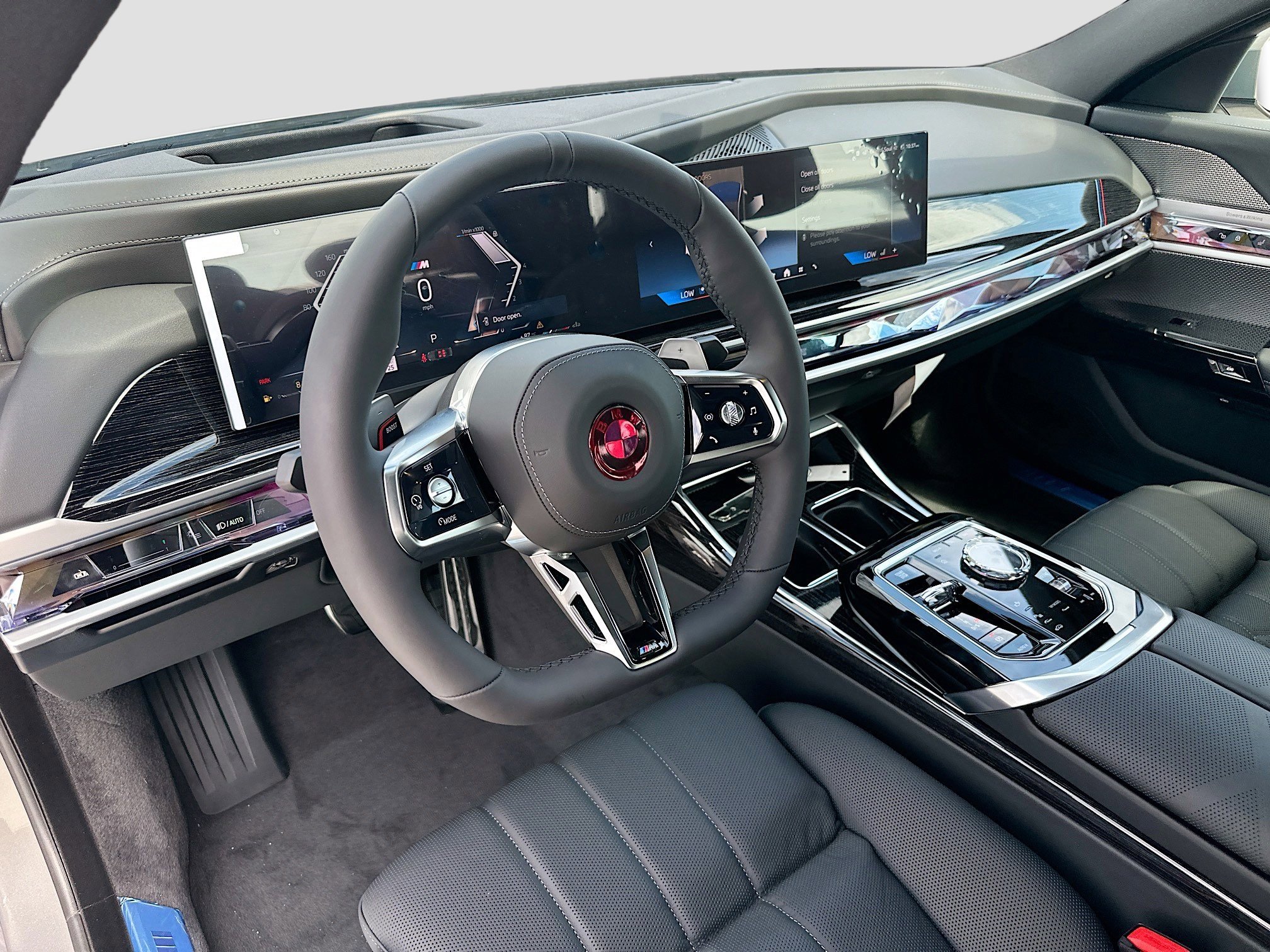 Used 2025 BMW 760i xDrive w/ Executive Package image 9