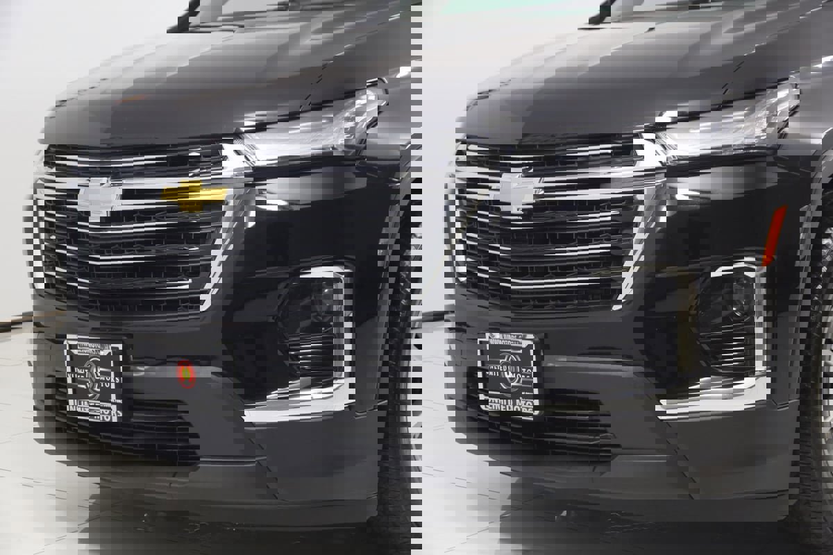 Used 2023 Chevrolet Traverse LT w/ LPO, Cargo Package image 51