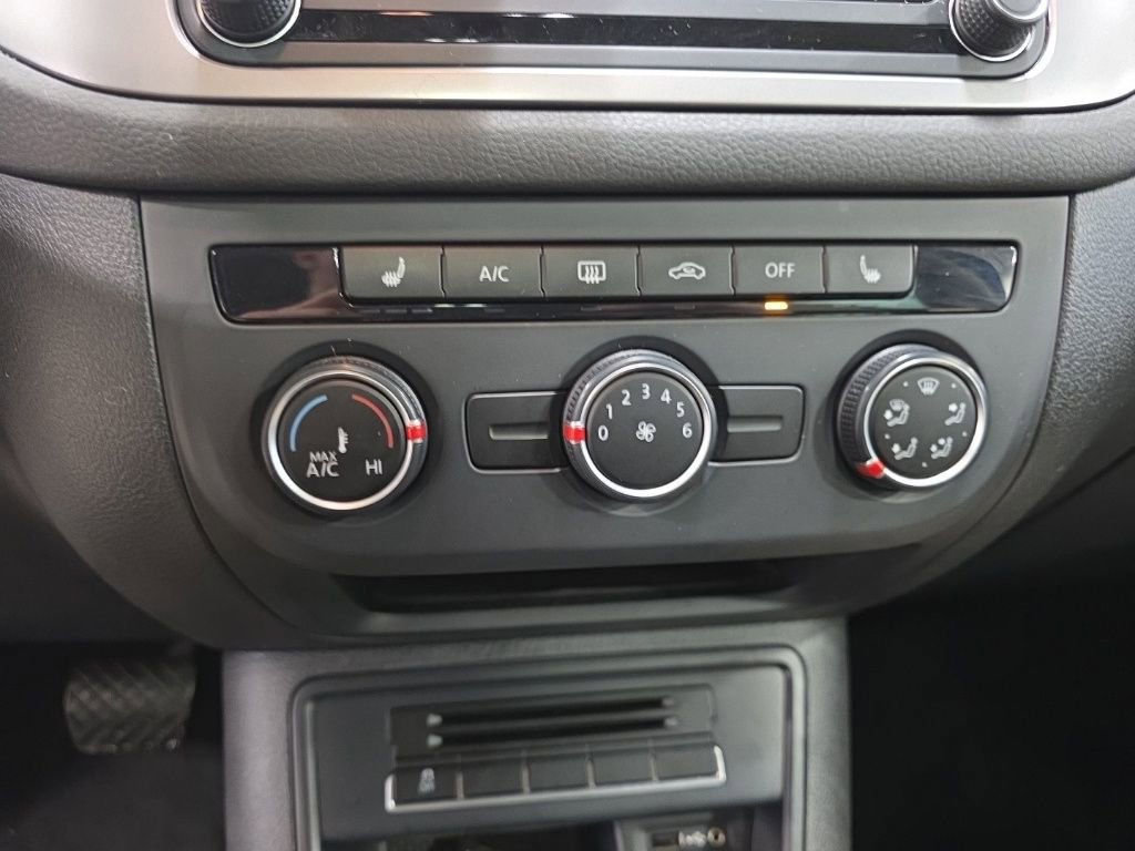 Used 2017 Volkswagen Tiguan Wolfsburg Edition image 24