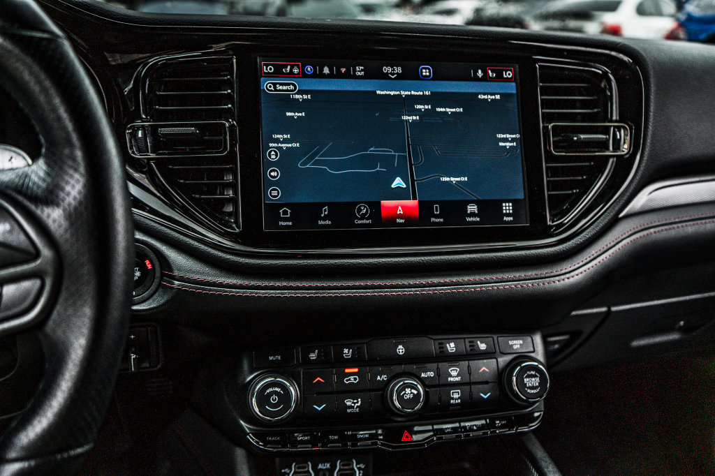 Used 2022 Dodge Durango R/T w/ Tow 'N Go Group AWD/4WD image 30