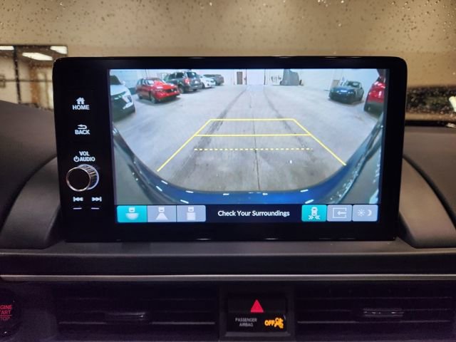 Certified 2025 Honda Pilot Touring image 15
