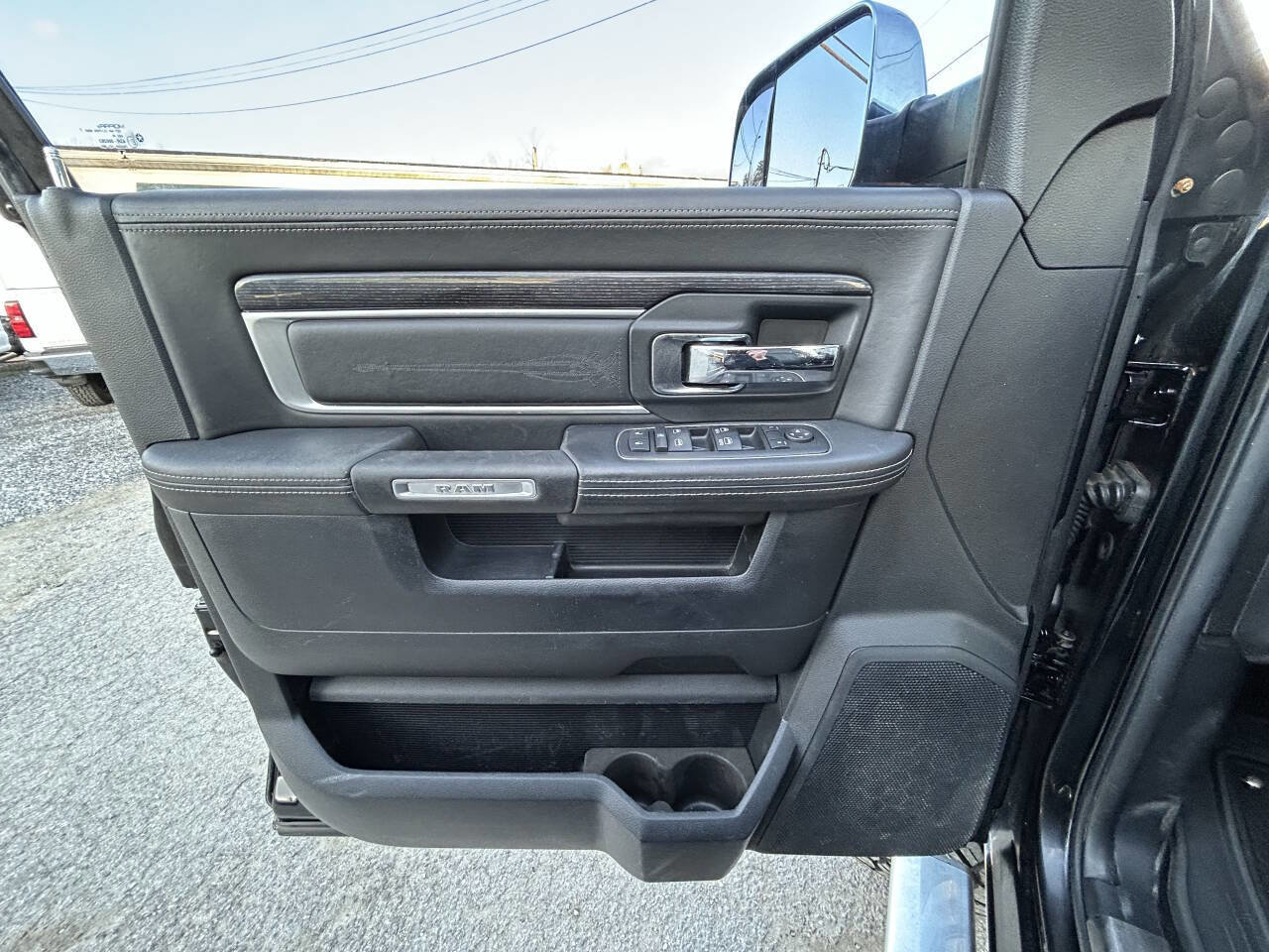 Used 2014 RAM 2500 Limited image 19