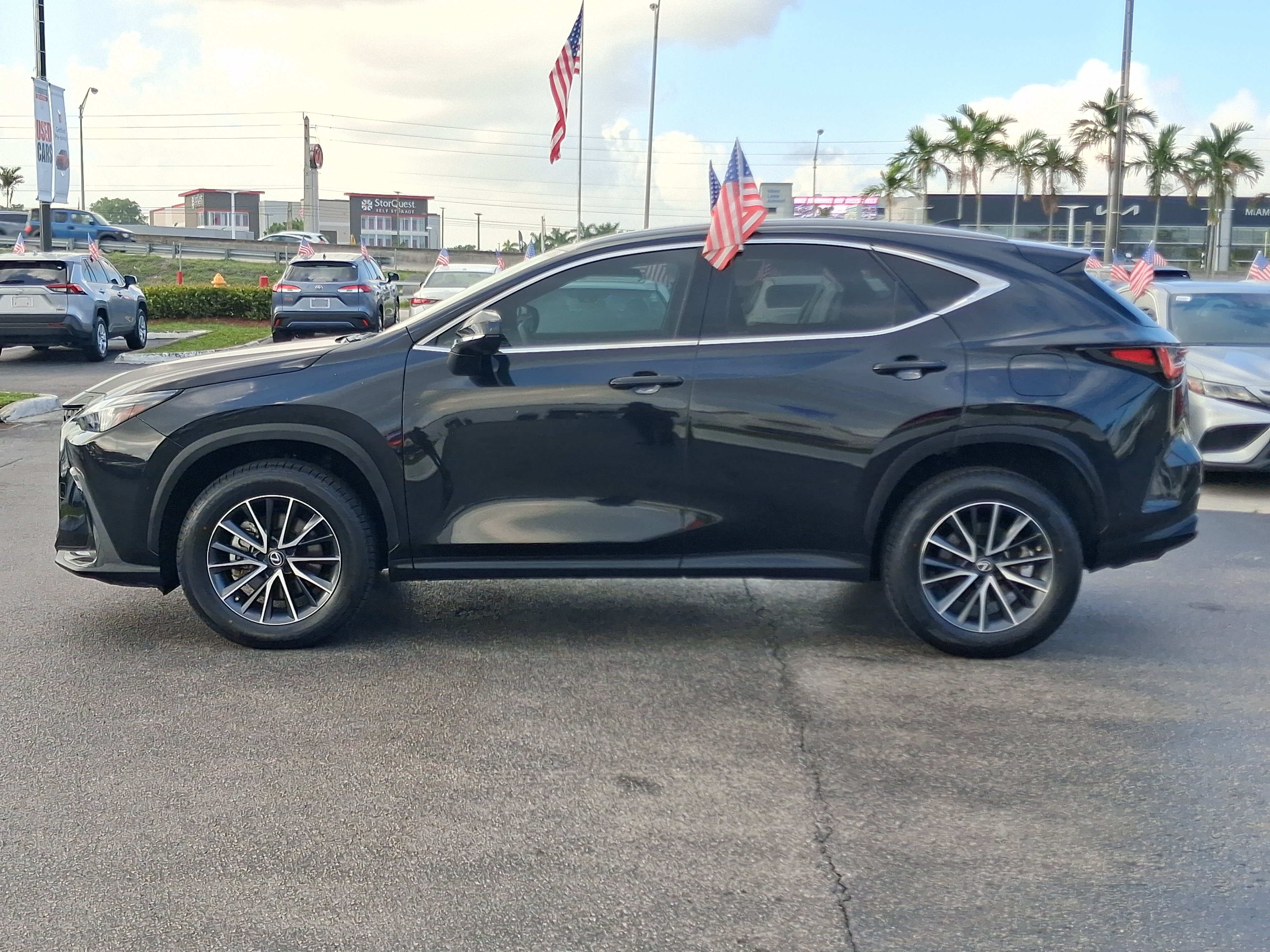 Used 2023 Lexus NX 350 AWD image 7