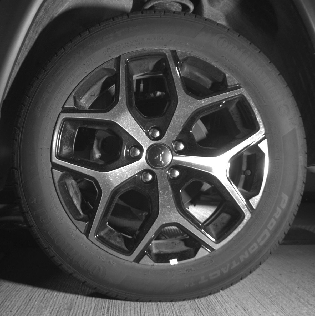 Used 2025 Jeep Compass Limited image 14