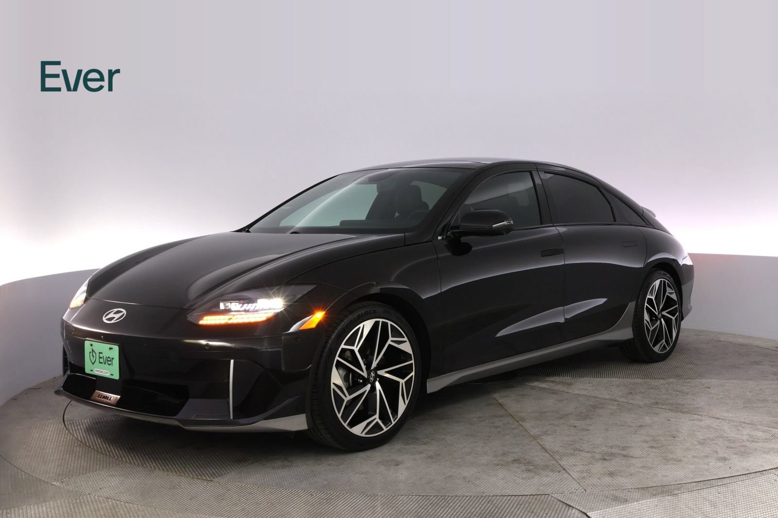 Used 2023 Hyundai Ioniq 6 Limited RWD image 2