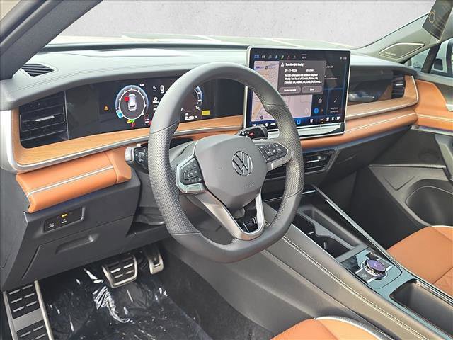 New 2026 Volkswagen Tiguan SEL R-Line image 5