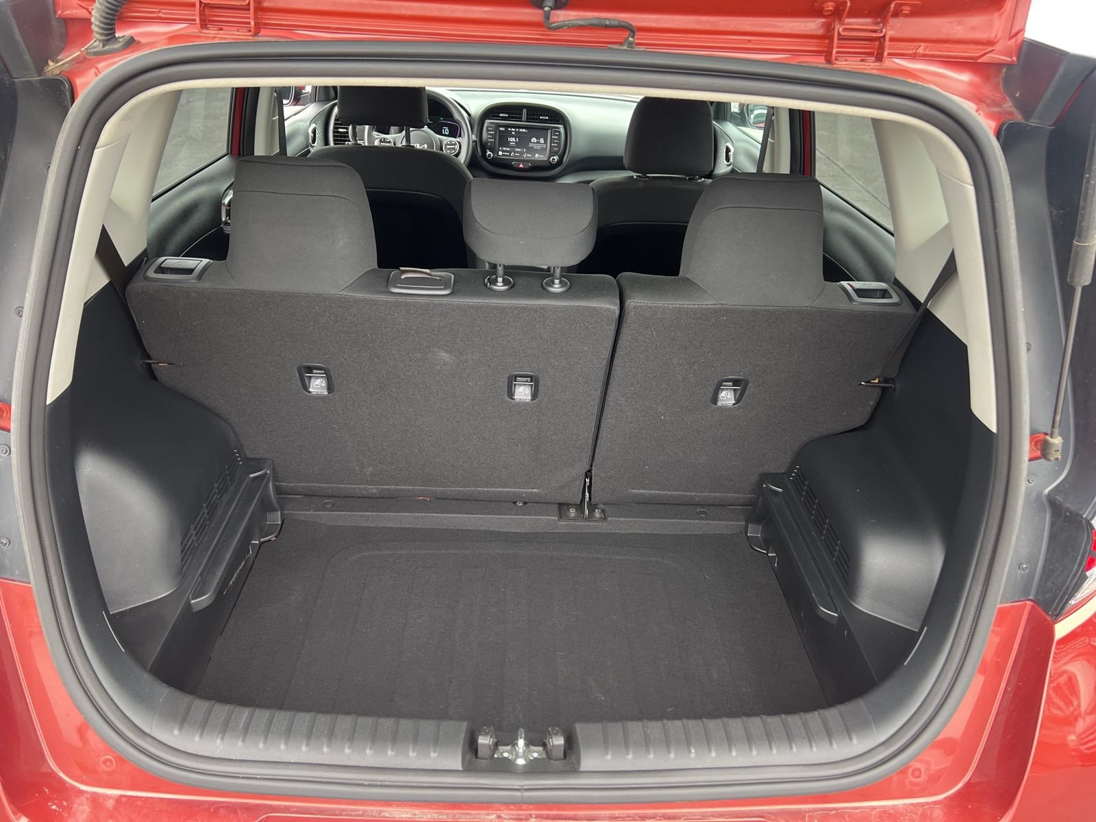Used 2023 Kia Soul LX FWD image 23