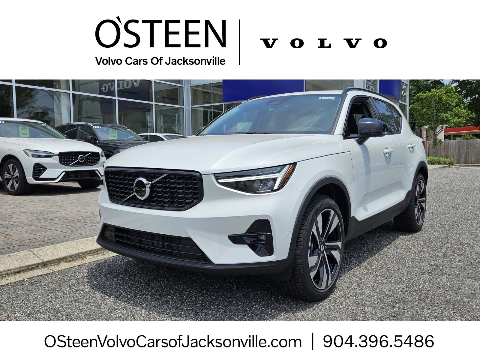 New 2025 Volvo XC40 B5 Plus w/ Protection Package Premier
