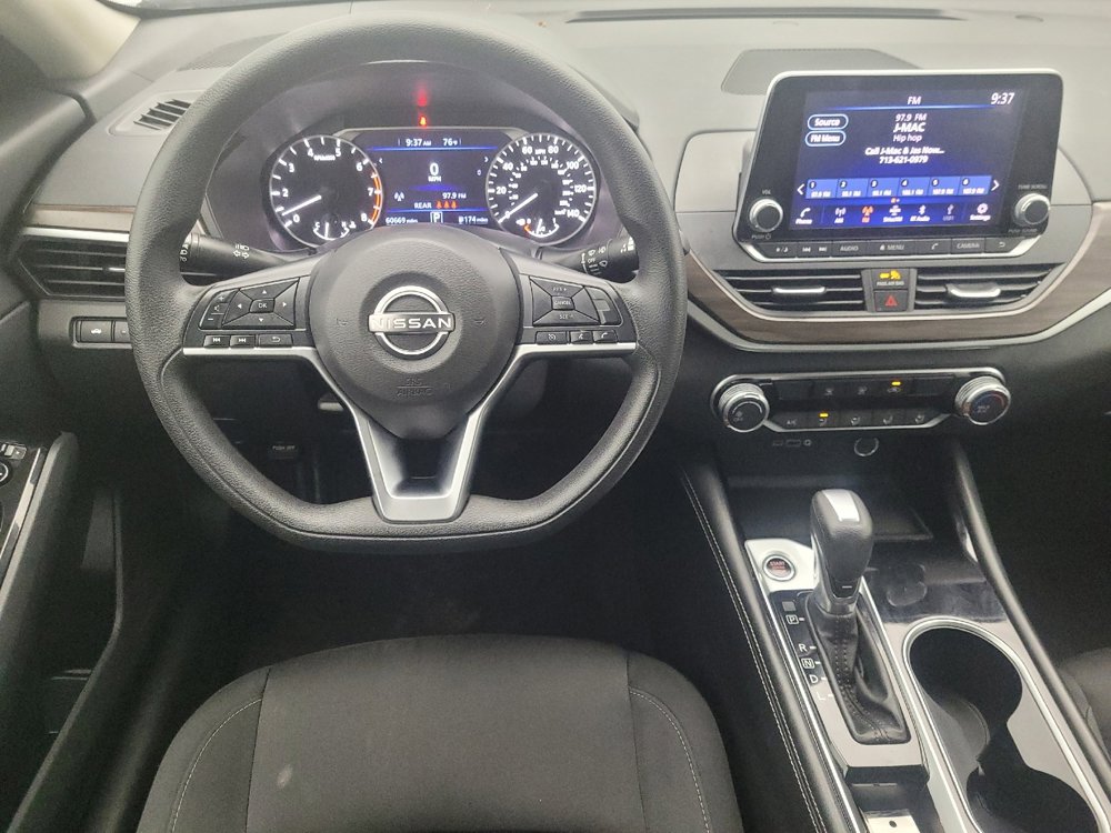 Used 2023 Nissan Altima 2.5 SV image 22