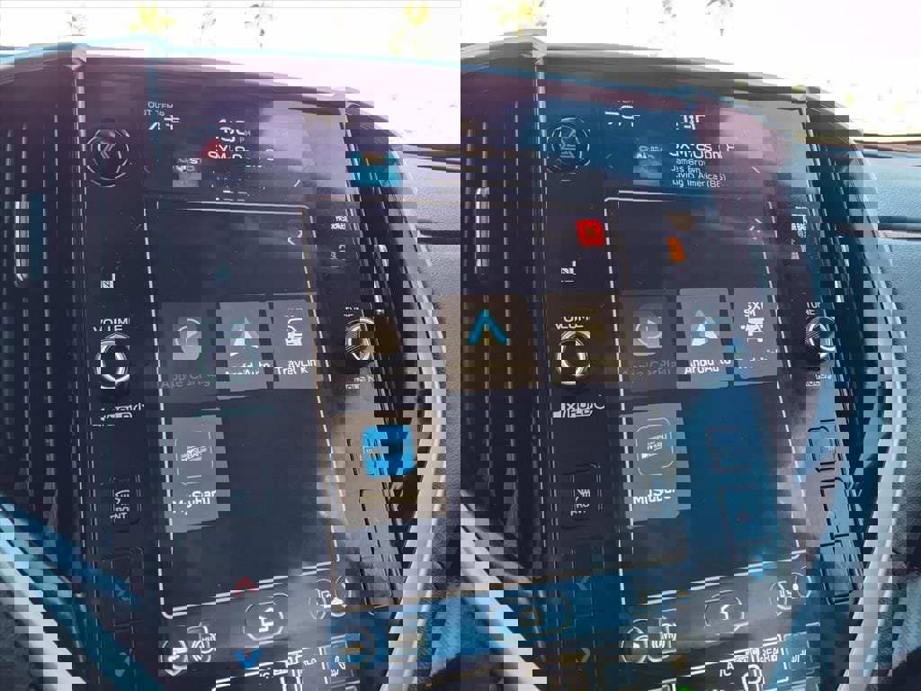 Certified 2025 Subaru Ascent Premium w/ Popular Package #2 image 7