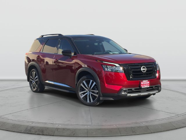 Certified 2024 Nissan Pathfinder Platinum w/ Lighting Package (N93) FWD image 1