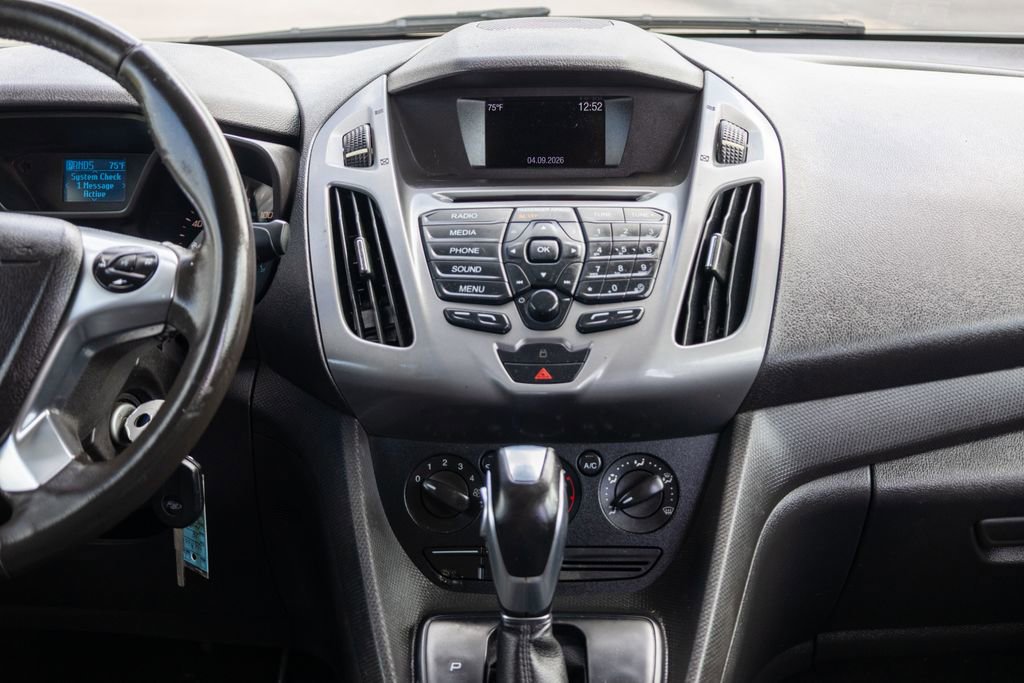 Used 2018 Ford Transit Connect XLT image 14
