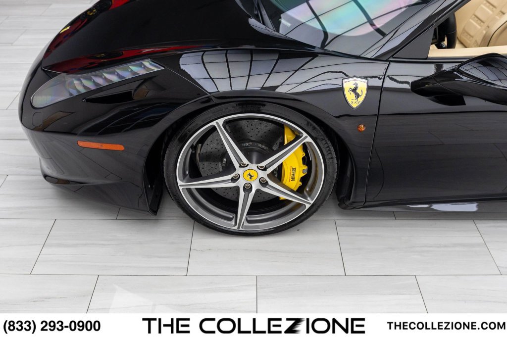 Used 2015 Ferrari 458 Spider RWD image 9
