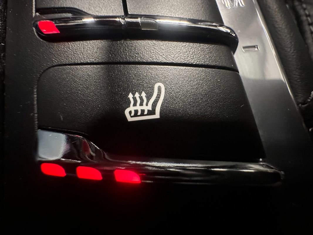 Used 2018 Porsche Macan image 23