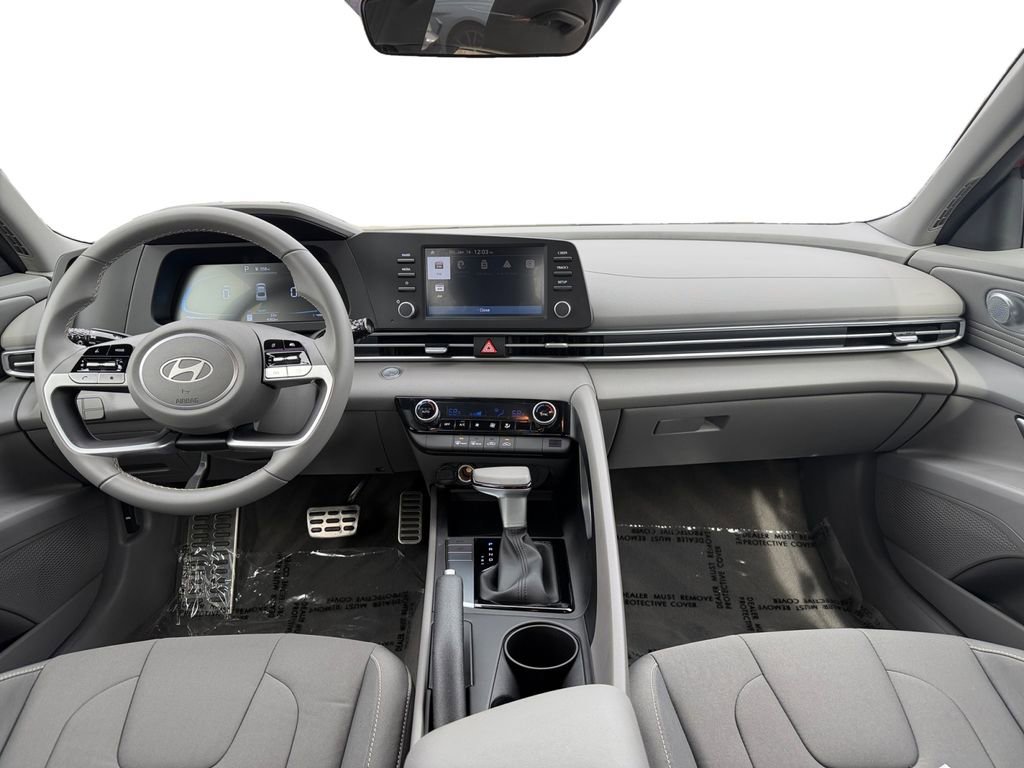 Certified 2025 Hyundai Elantra Sport image 10