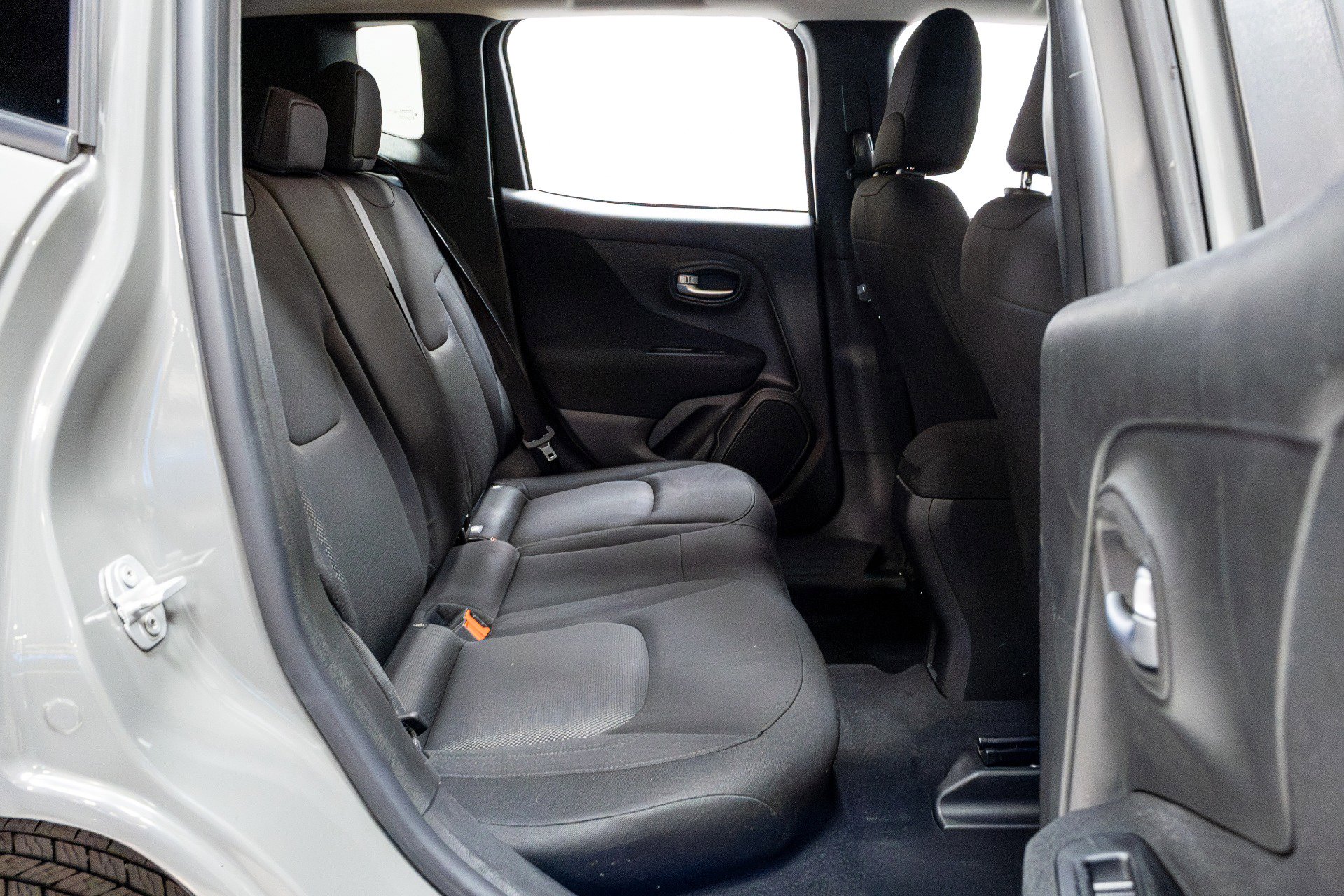 Used 2020 Jeep Renegade Sport image 28