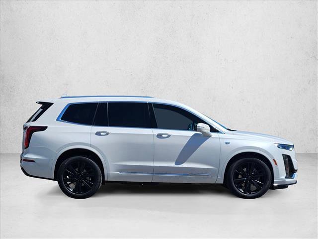 Used 2022 Cadillac XT6 Premium Luxury w/ Platinum Package image 4