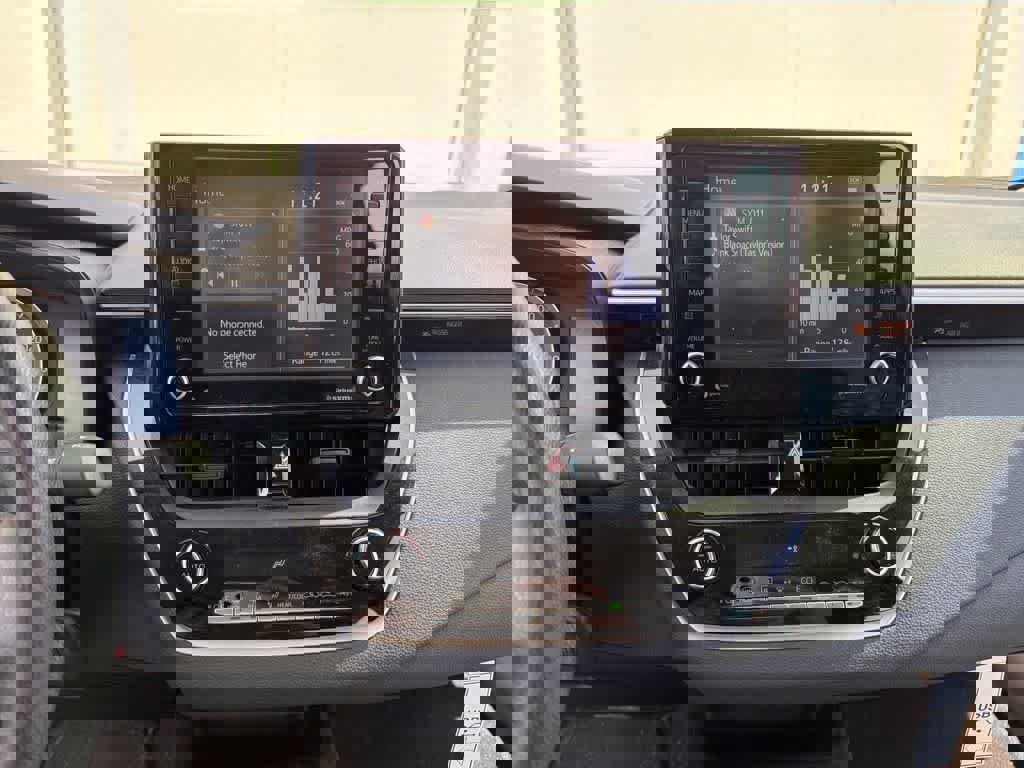 Used 2022 Toyota Corolla LE w/ Carpet Mat Package (TMS) image 29