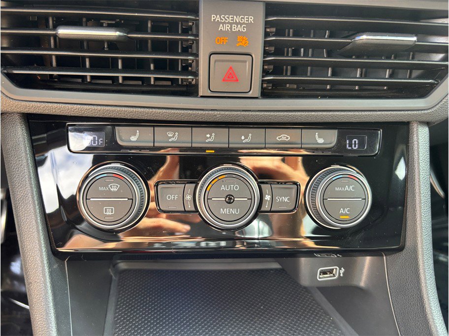 Used 2019 Volkswagen Jetta GLI image 28