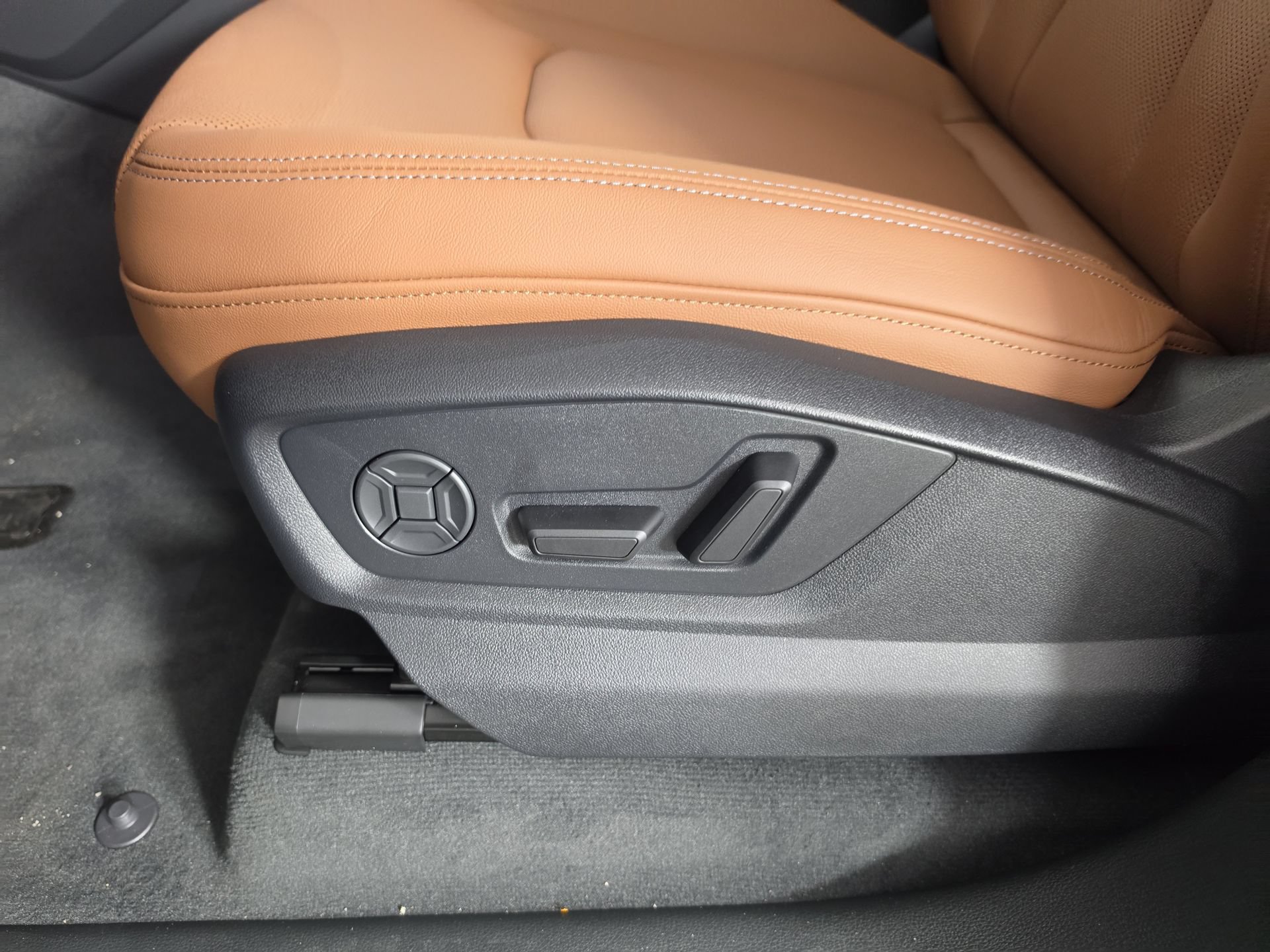New 2026 Audi Q8 Premium Plus AWD/4WD image 17